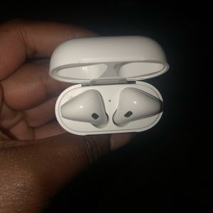Apple AirPods